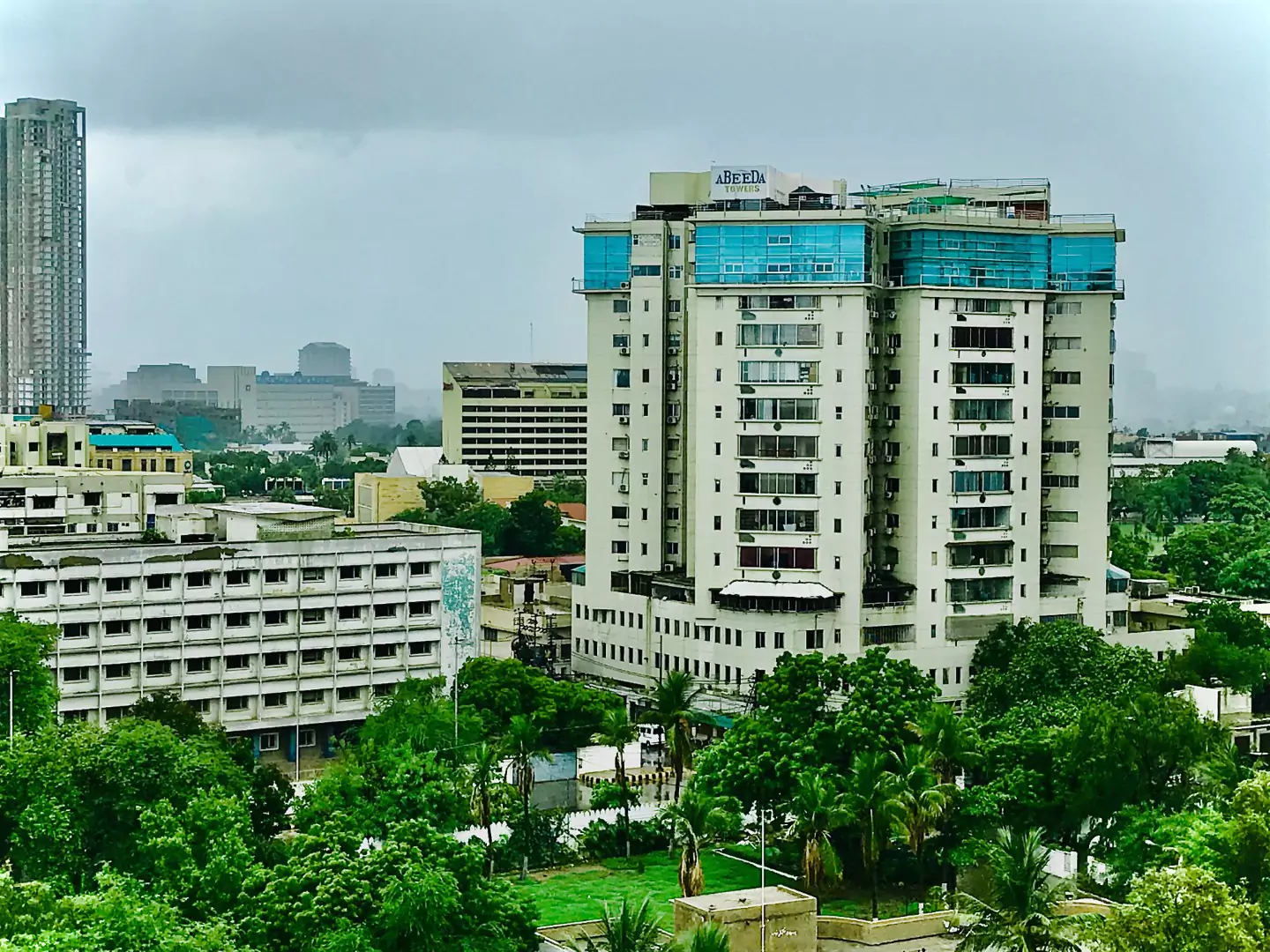 Abeeda-Tower-4-Bed-Luxury-Apartment-For-Sale-in-Civil-Lines-Karachi-2.webp
