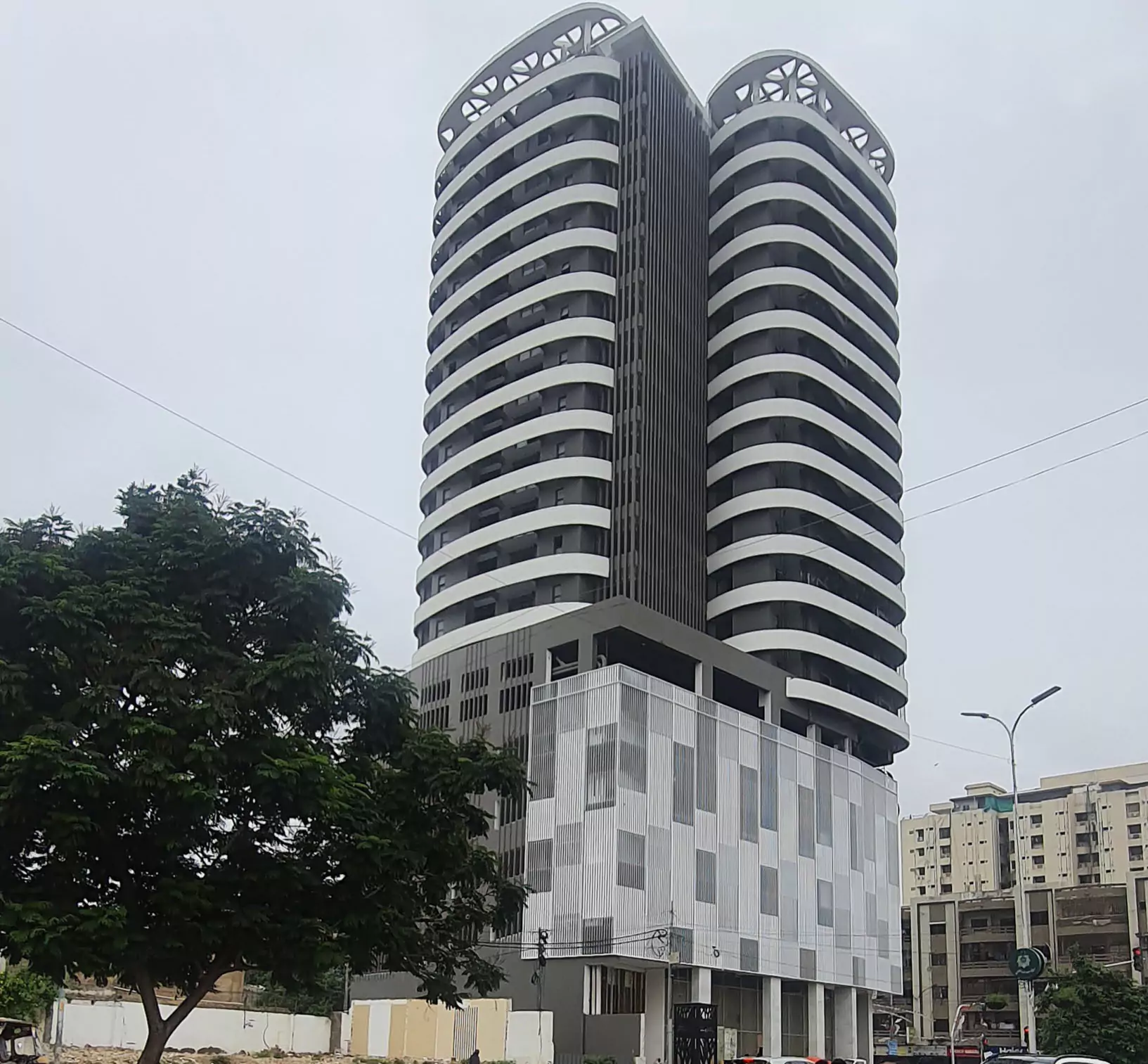 Luxurious-1800-Sqft-Flat-for-Rent-in-Country-8-Clifton-Block-8-Karachi-3.webp